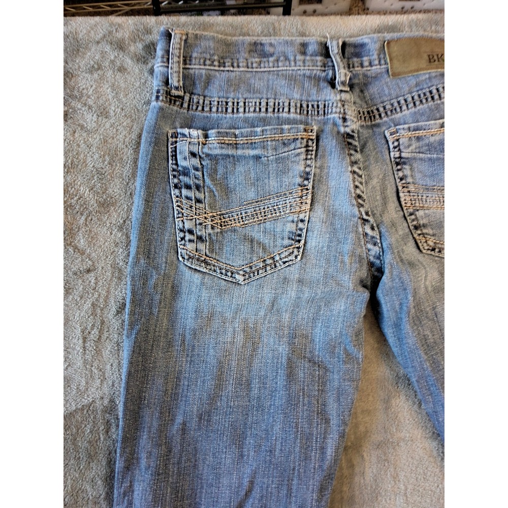 BKE Carter Straight Leg Jeans Mens 31R Medium Wash Stretch Denim Contrast Stitch - Picture 9 of 11